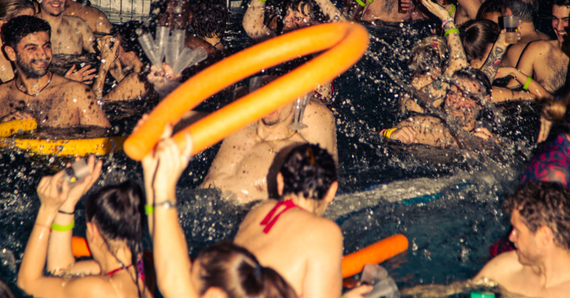 Gagnes des billets pour Club Piscine au Bain-Bleu à Genève